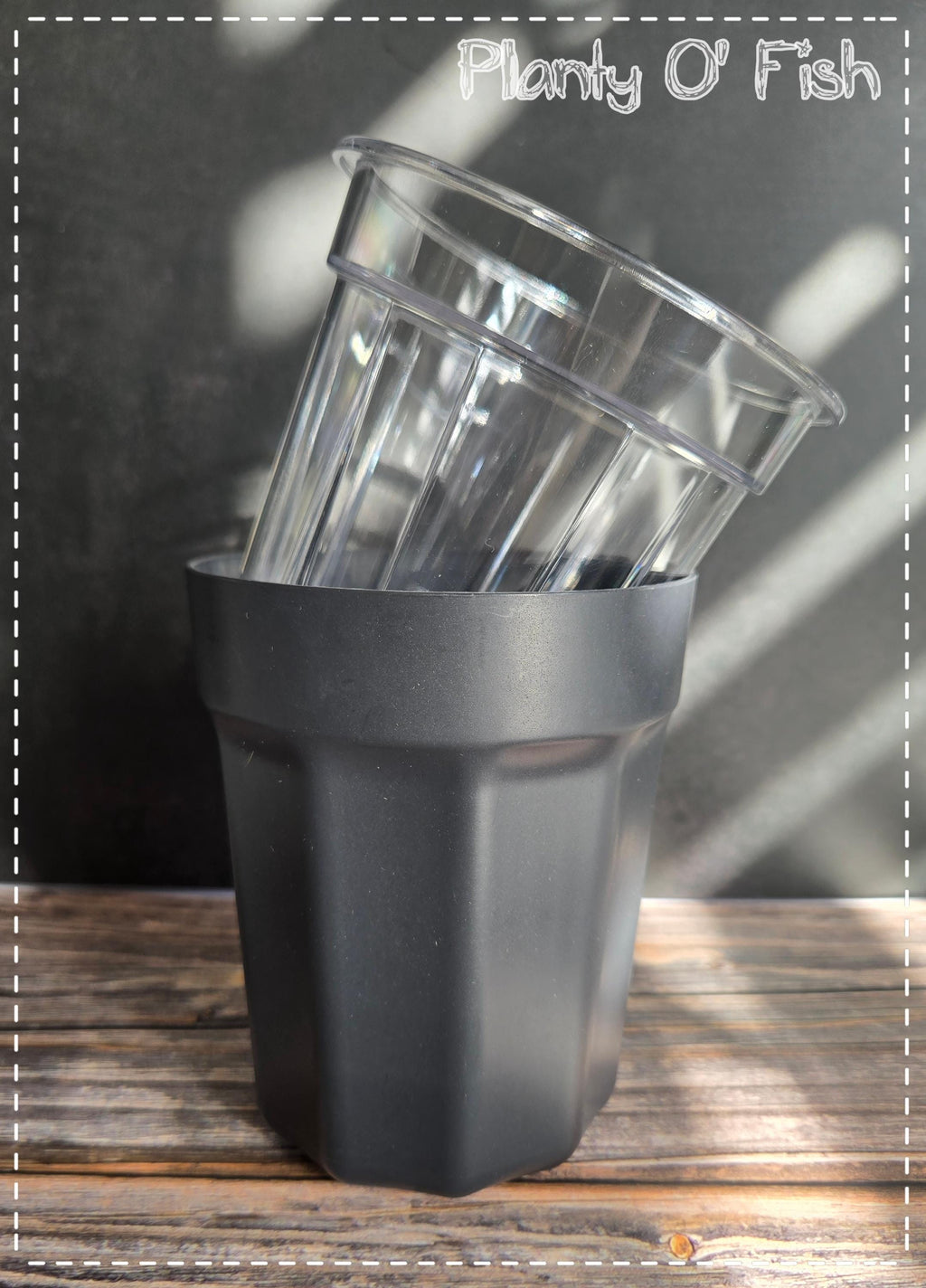 Minimalist self-watering pot (Not 3D printed)