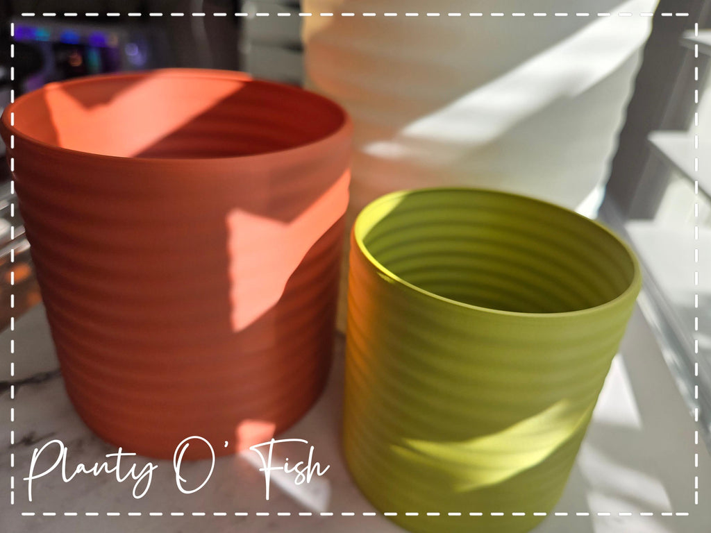 The "Wave" Selfwatering Pot