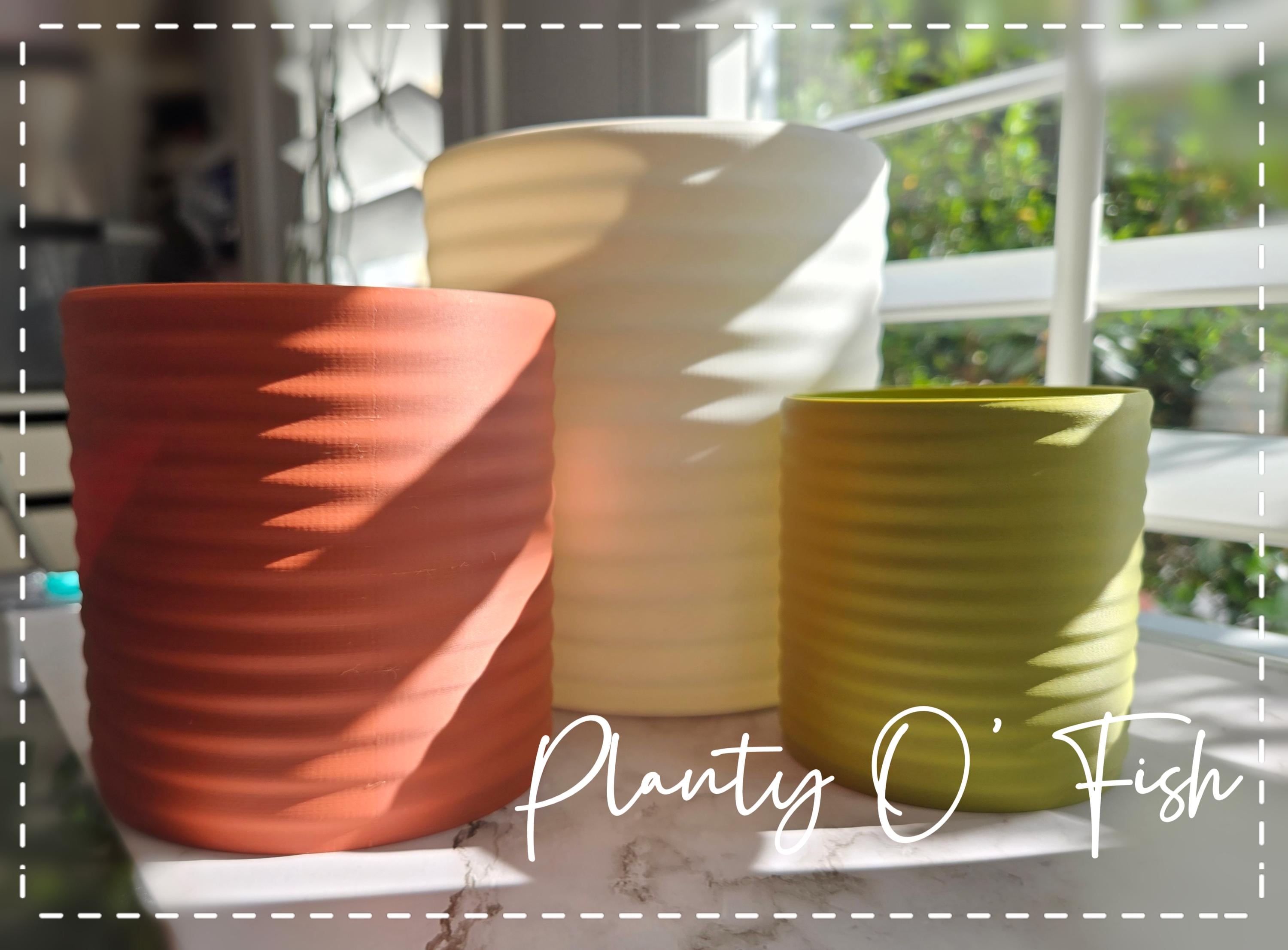 The "Wave" Selfwatering Pot